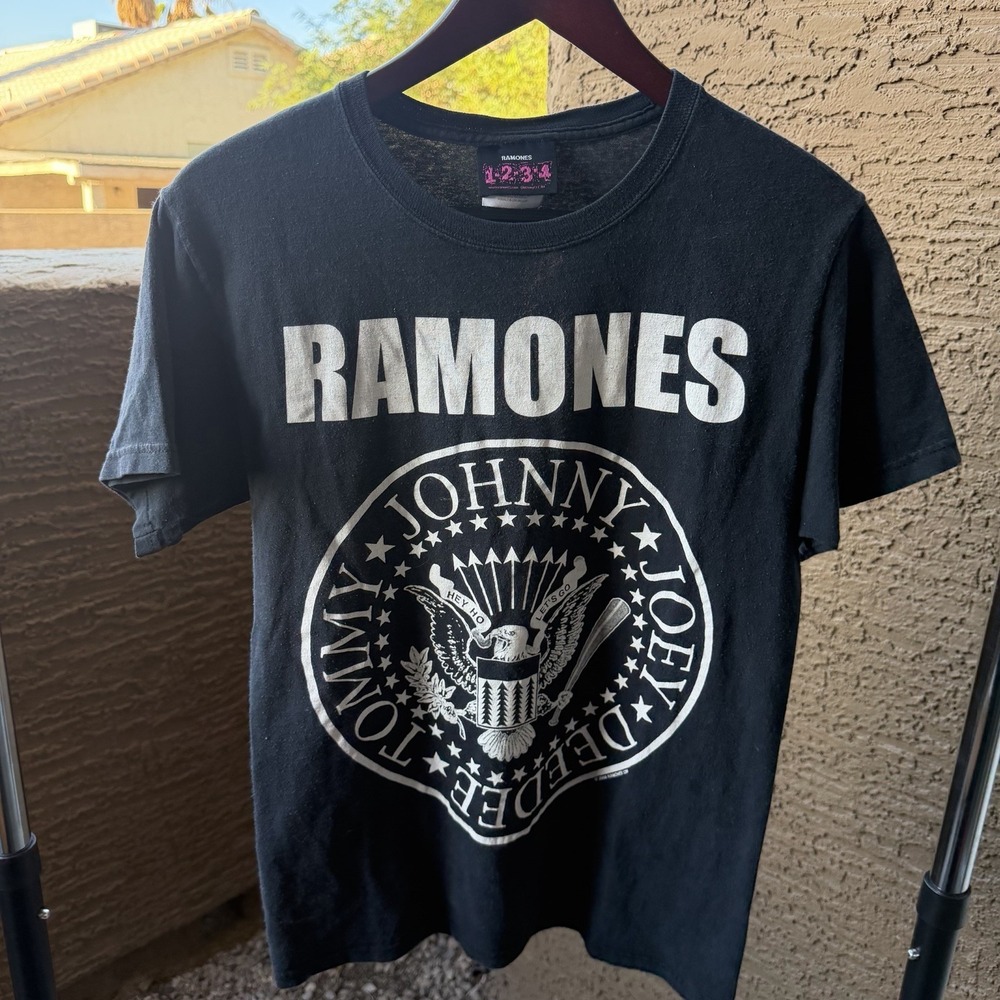 VTG 2008 Ramones Presidential Seal Logo Faded Black T Shirt Punk Rock Tee Y2K S